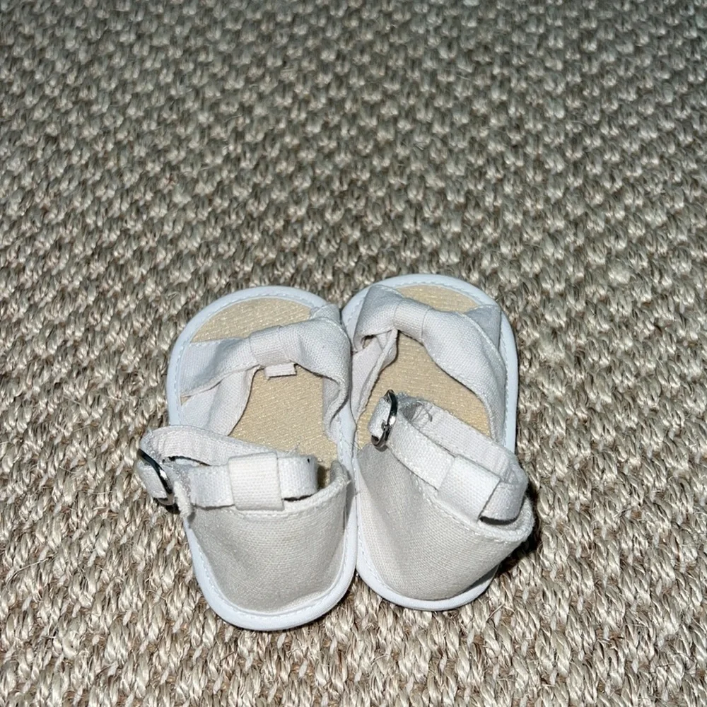 Zara Baby White Sandal Bow Shoes size 2